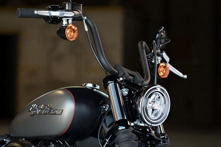  Minimalistischer roher Bobber Stil